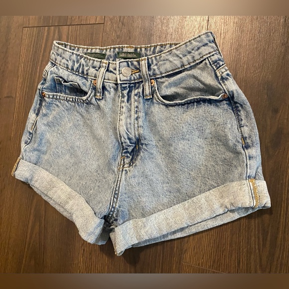 Women’s Wild Fable High Rise Jean Shorts 25R - Picture 2 of 9